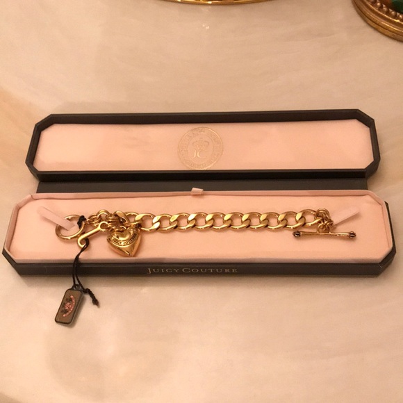 Juicy Couture Jewelry - NWT Juicy Couture Heart Charm Bracelet